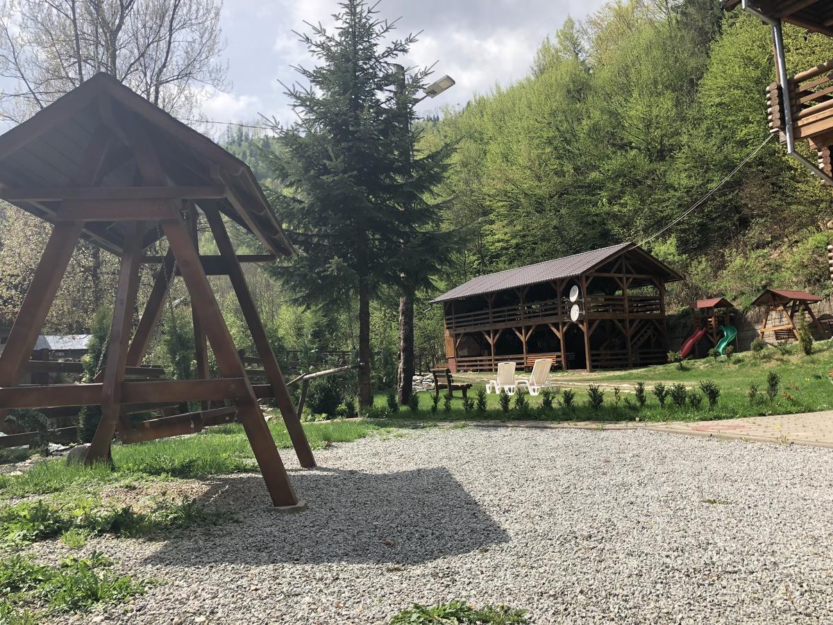 Cabana Bradul Rodna Bagian luar foto