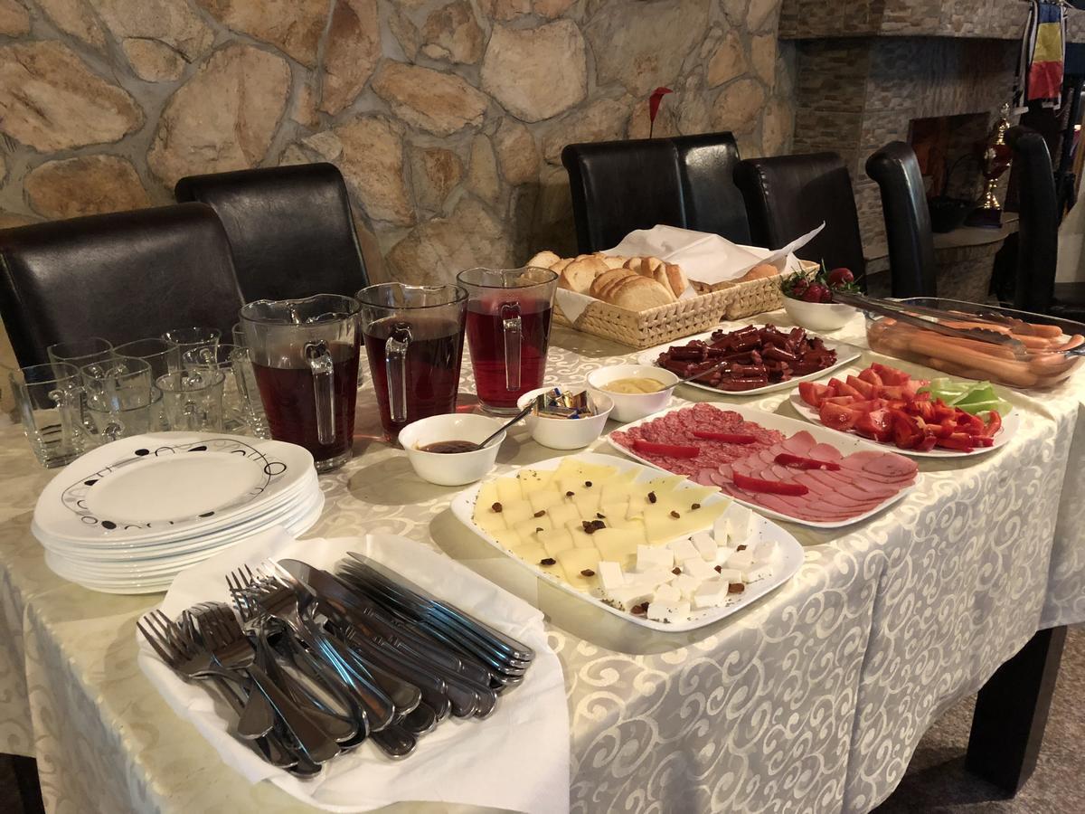 Cabana Bradul Rodna Bagian luar foto